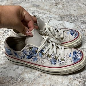 Nude blue floral converse